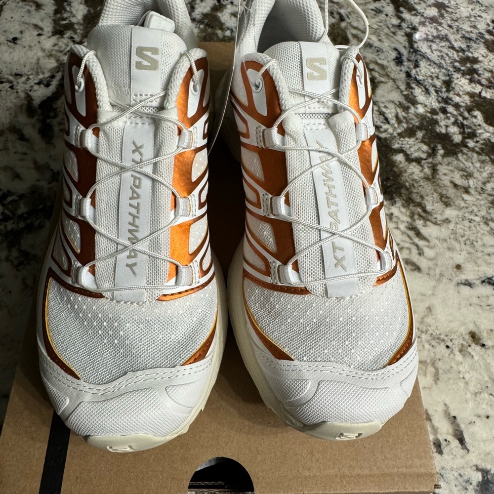 Salomon XT-Pathway Metallic White and Orange Athletic Shoes. NWOT - Picture 4 of 12